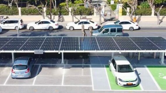 Charging infrastructure with PV